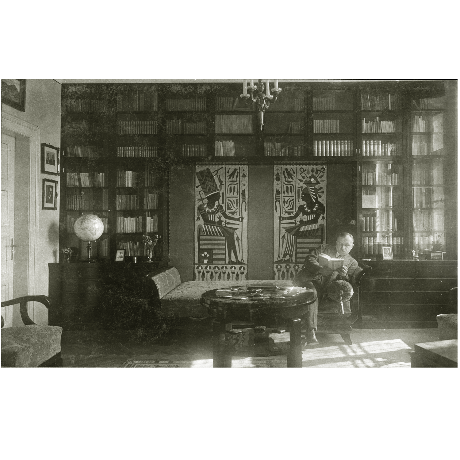 Fekete László dolgozószobája